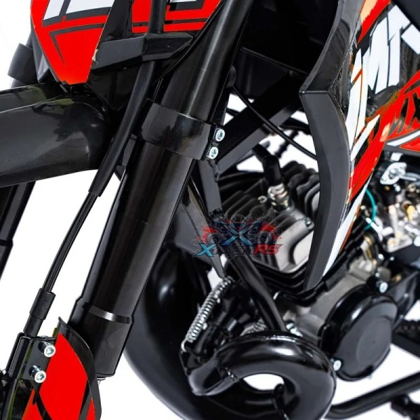 Châssis tubulaire et fourche inversée de la Pit Bike MX50